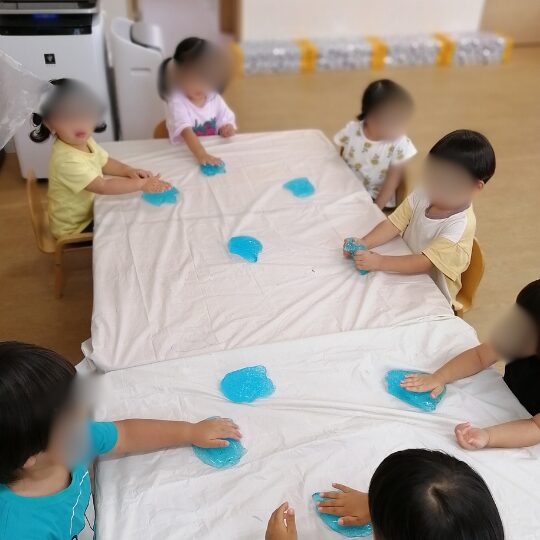 感触あそび