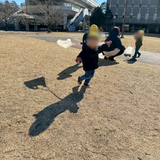 星のおうち千葉中央　2026年1月の保育活動　たこあげ